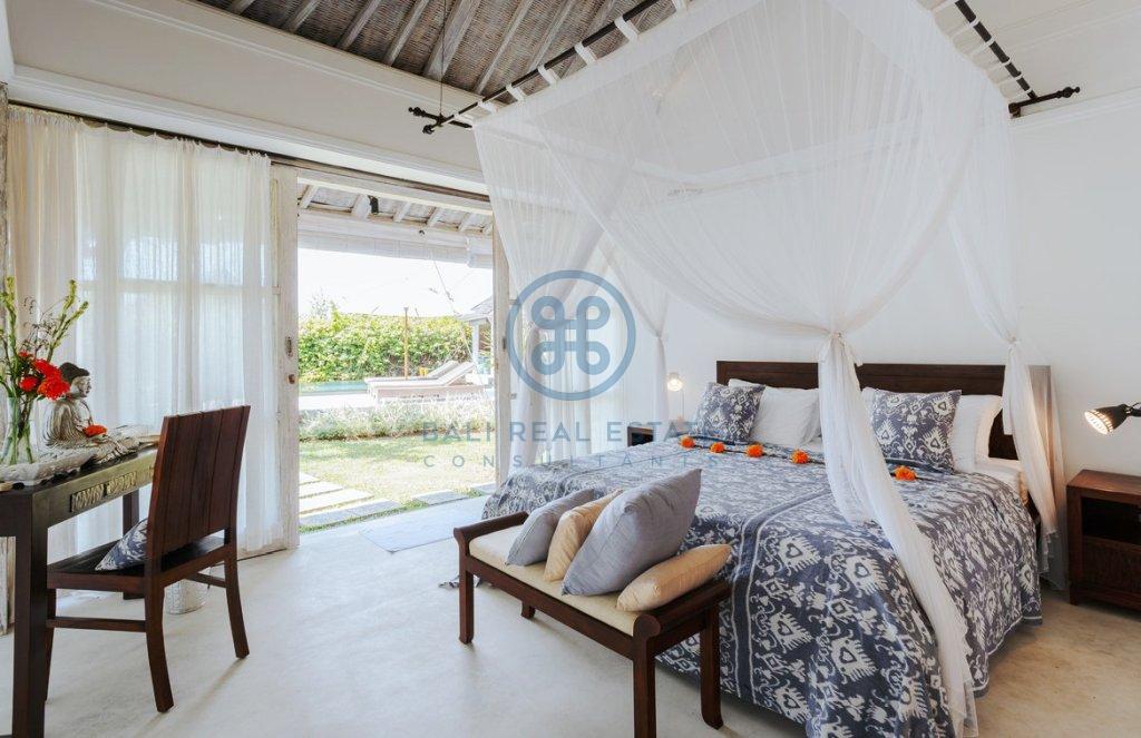 bedroom modern villa for sale rent