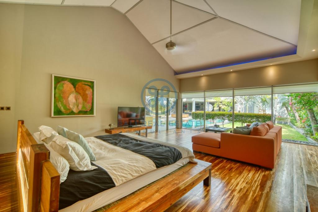 bedroom villa garden view sanur bali for sale rent