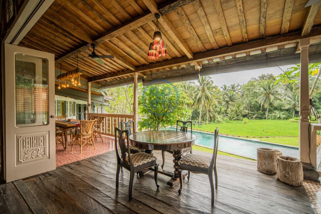 bedroom villa surrounded by ricefields in ubud for sale