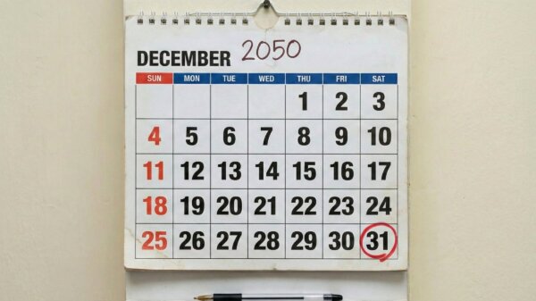 A standard 25-year lease passes quickly. One of the major mistakes buying property in Bali is failing to negotiate a guaranteed extension. Define the price formula now to secure your future.